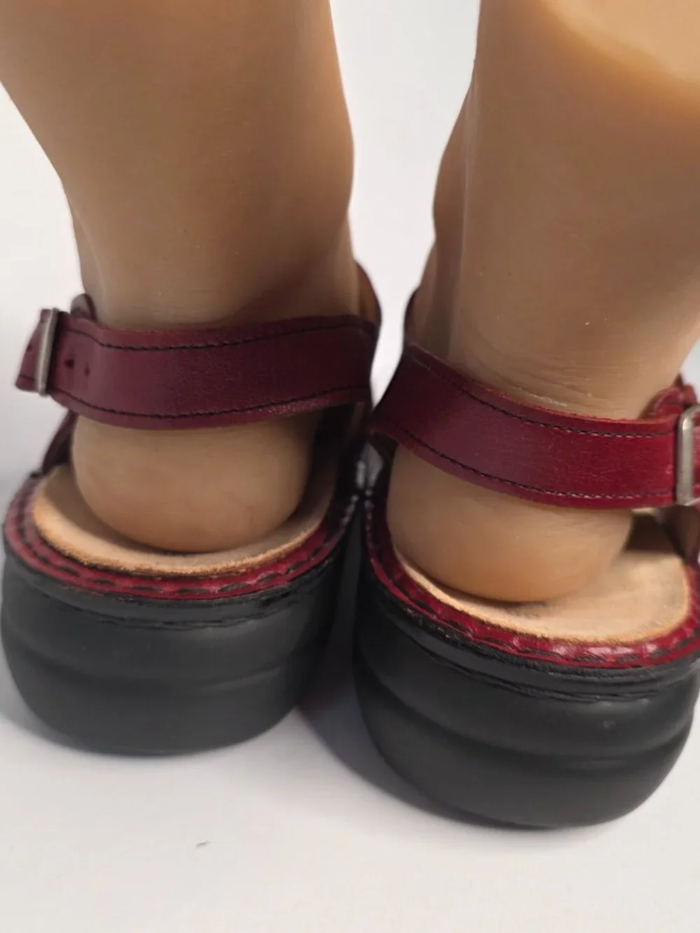 Finn Comfort Gomera-S Red Leather Sandals, Size 38 (US 7.5 - 8)